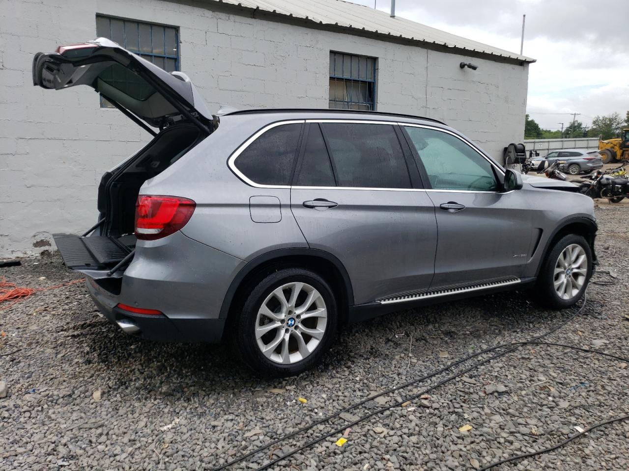 2016 BMW X5 XDRIVE35I photo 3