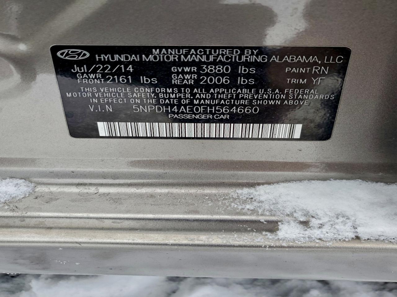 2015 HYUNDAI ELANTRA photo 12