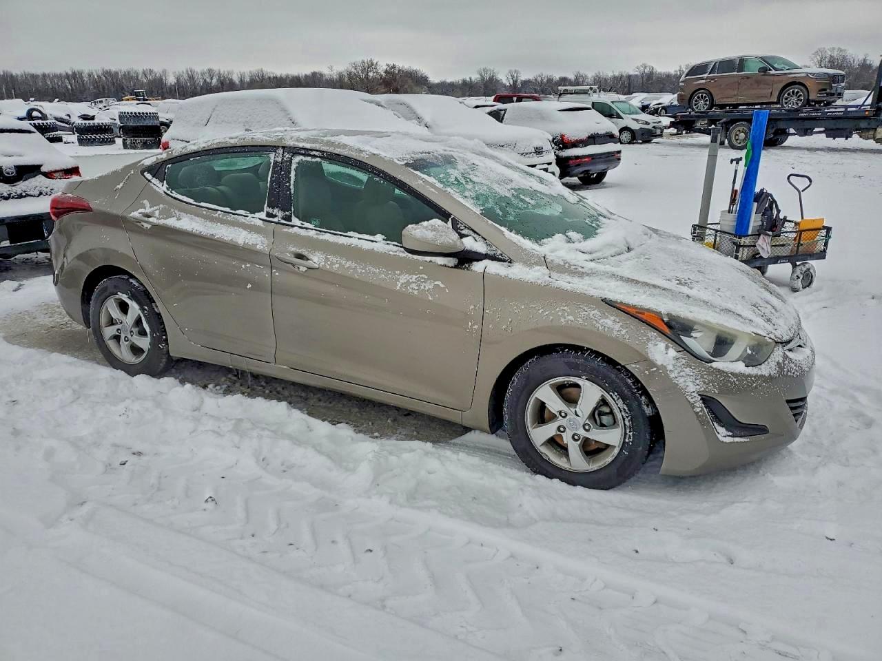 2015 HYUNDAI ELANTRA photo 4