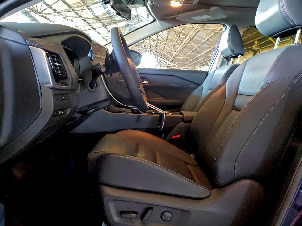 2025 NISSAN ROGUE SL photo 13