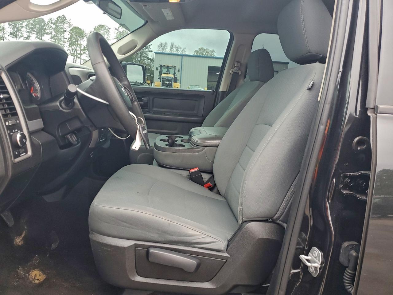 2018 RAM 1500 ST photo 7