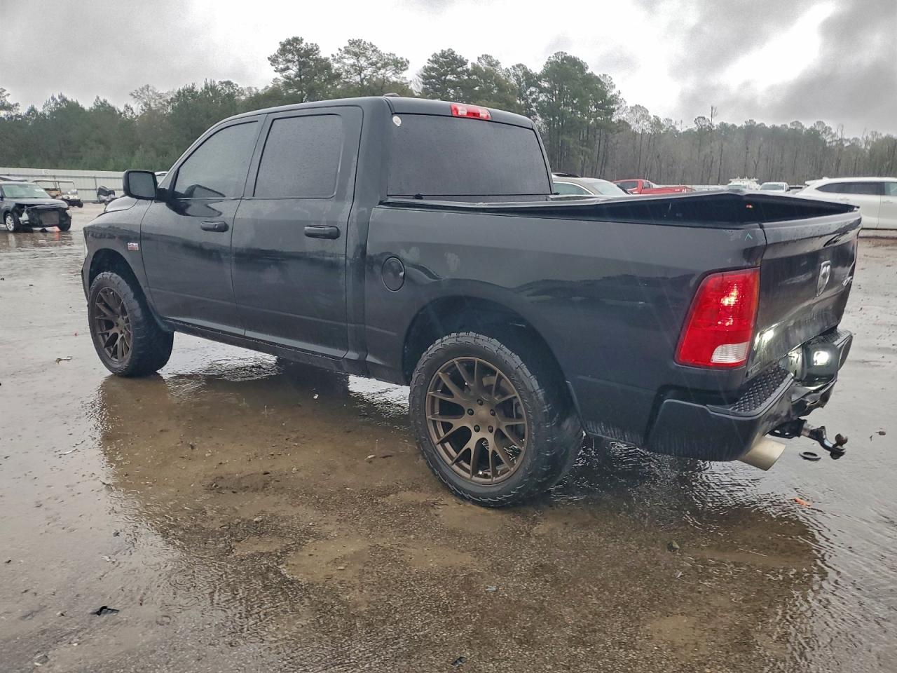 2018 RAM 1500 ST photo 2