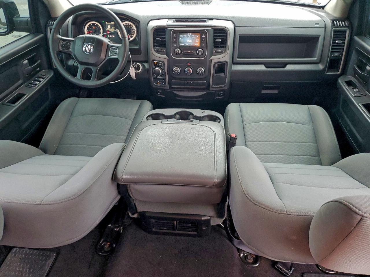 2018 RAM 1500 ST photo 8