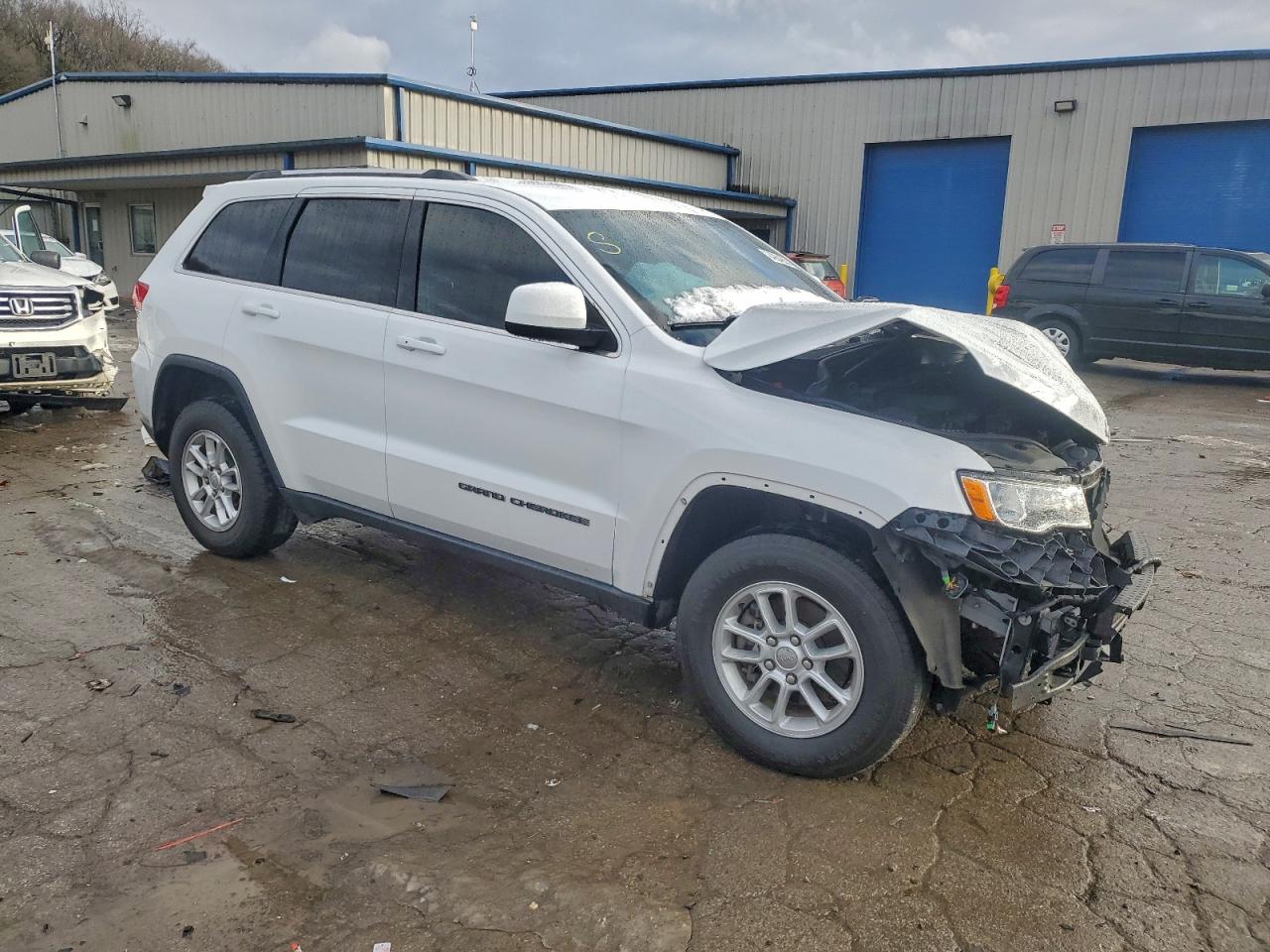 2018 JEEP GRAND CHEROKEE LAREDO photo 4