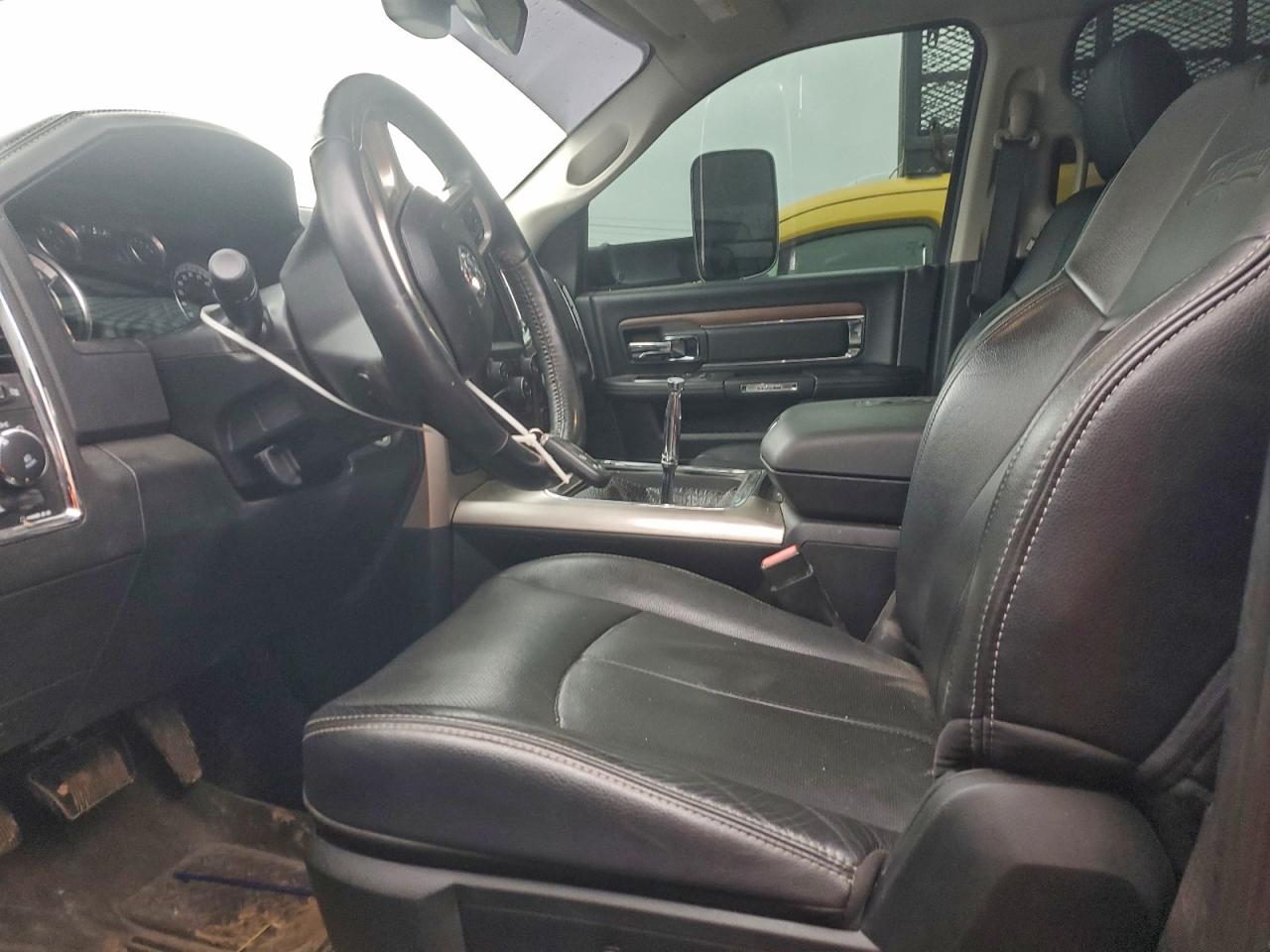 2018 RAM 3500 LARAMIE photo 13