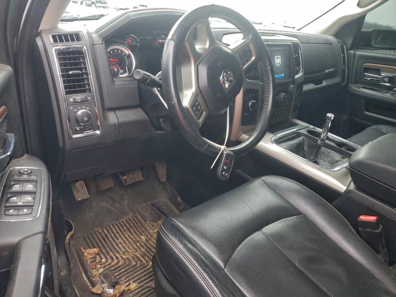 2018 RAM 3500 LARAMIE photo 15
