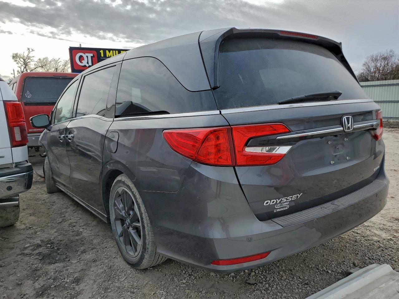 2023 HONDA ODYSSEY ELITE photo 2
