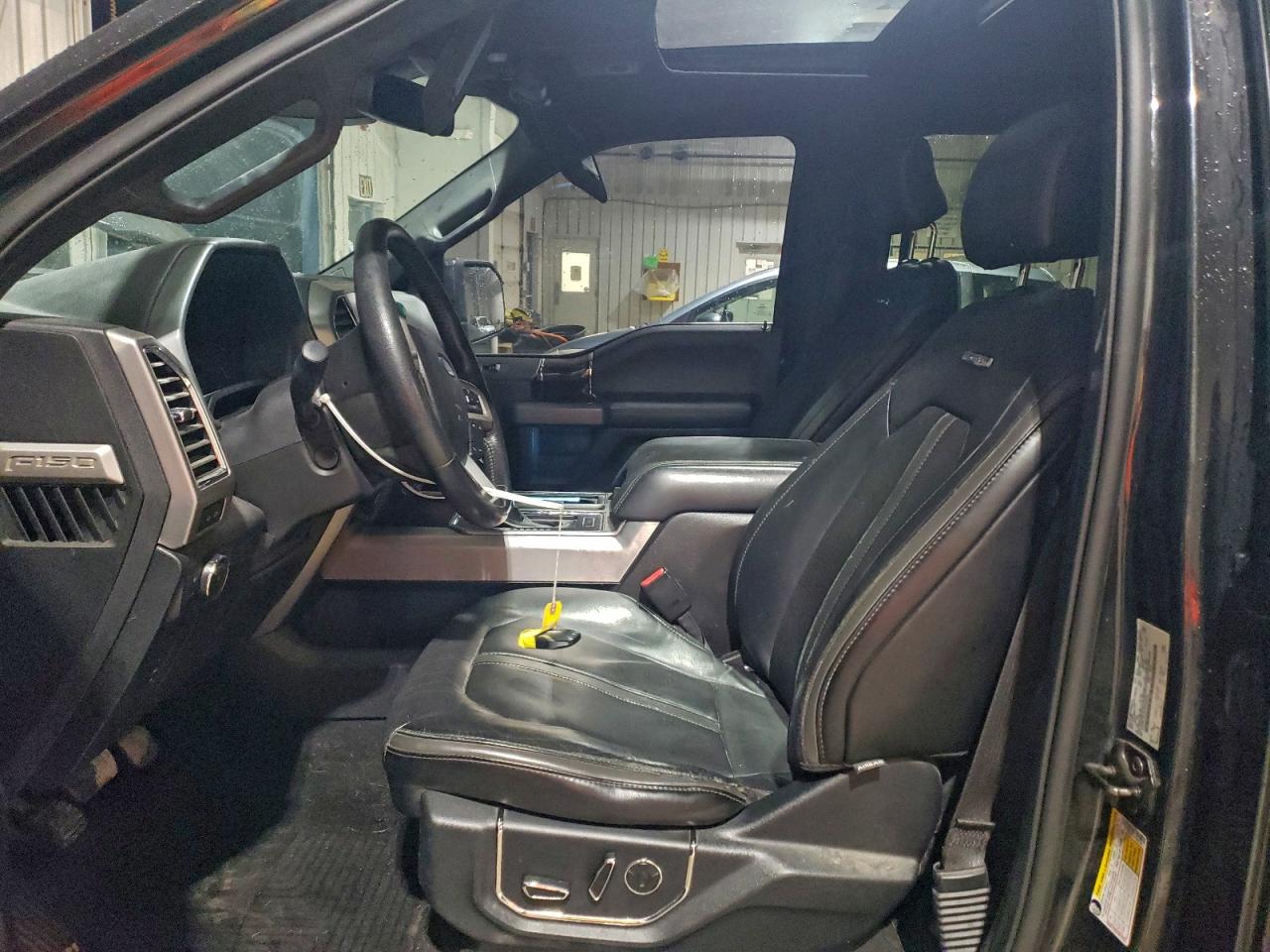2015 FORD F150 SUPERCREW photo 19