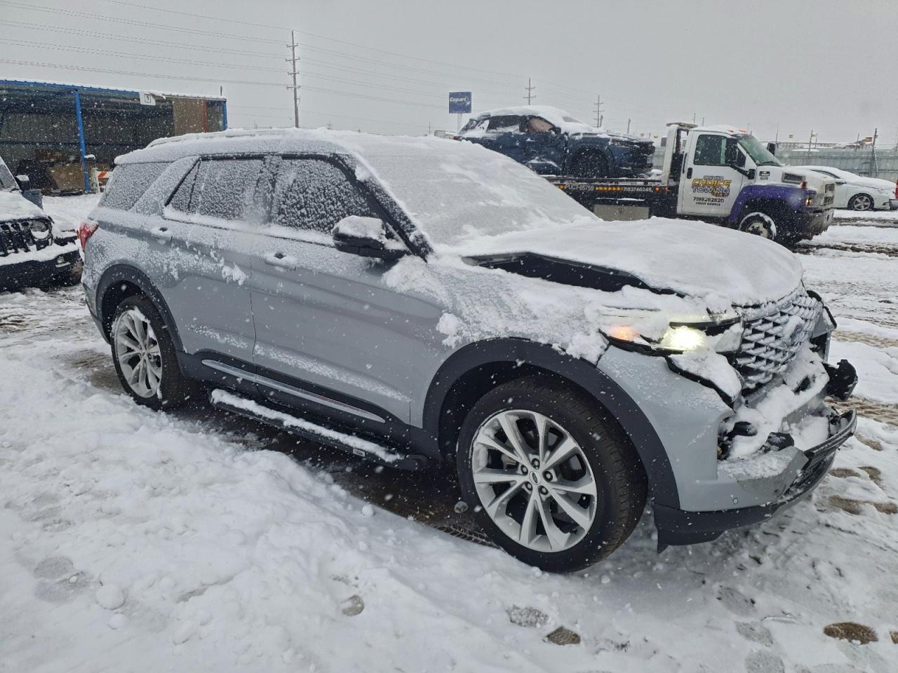 2021 FORD EXPLORER PLATINUM photo 4