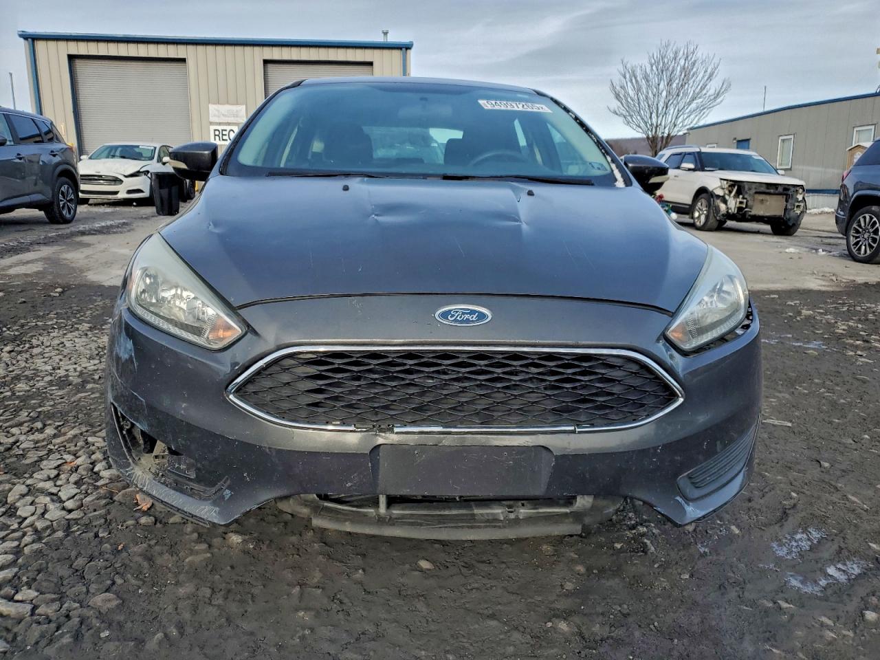 2015 FORD FOCUS SE photo 9