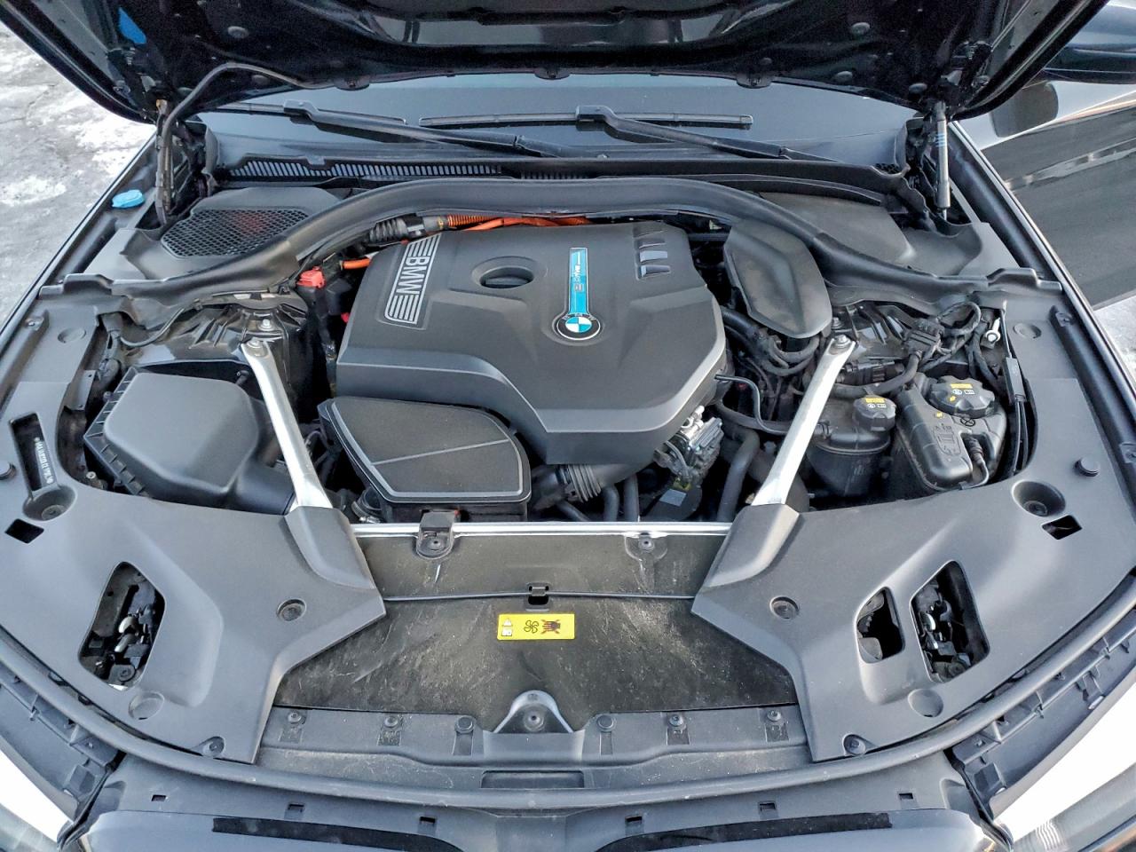 2020 BMW 530E photo 11