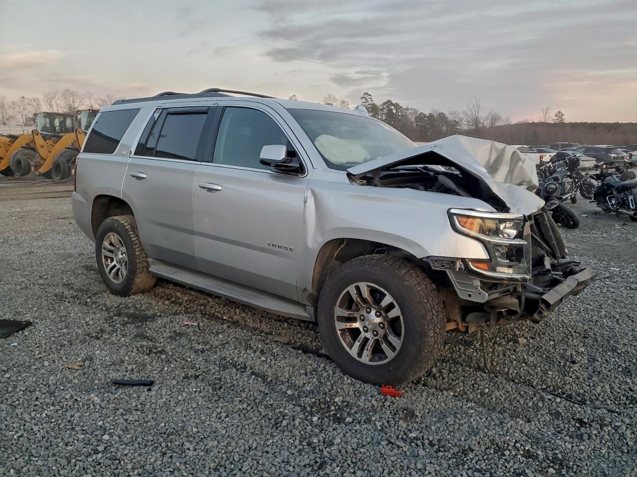 2015 CHEVROLET TAHOE K1500 LT photo 4