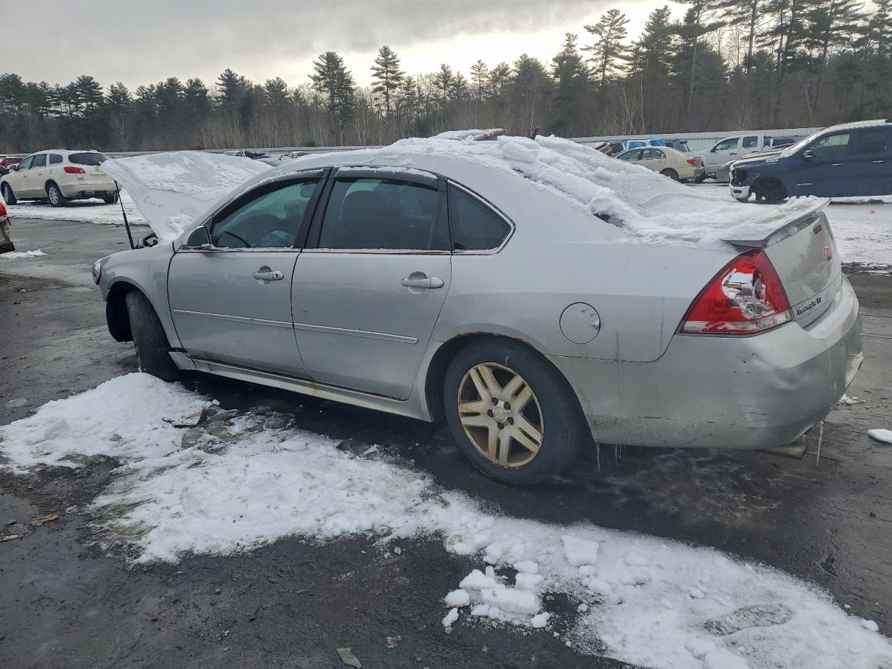 2012 CHEVROLET IMPALA LT photo 2