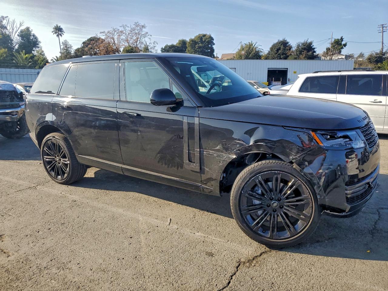 2024 LAND ROVER RANGE ROVER SE photo 4