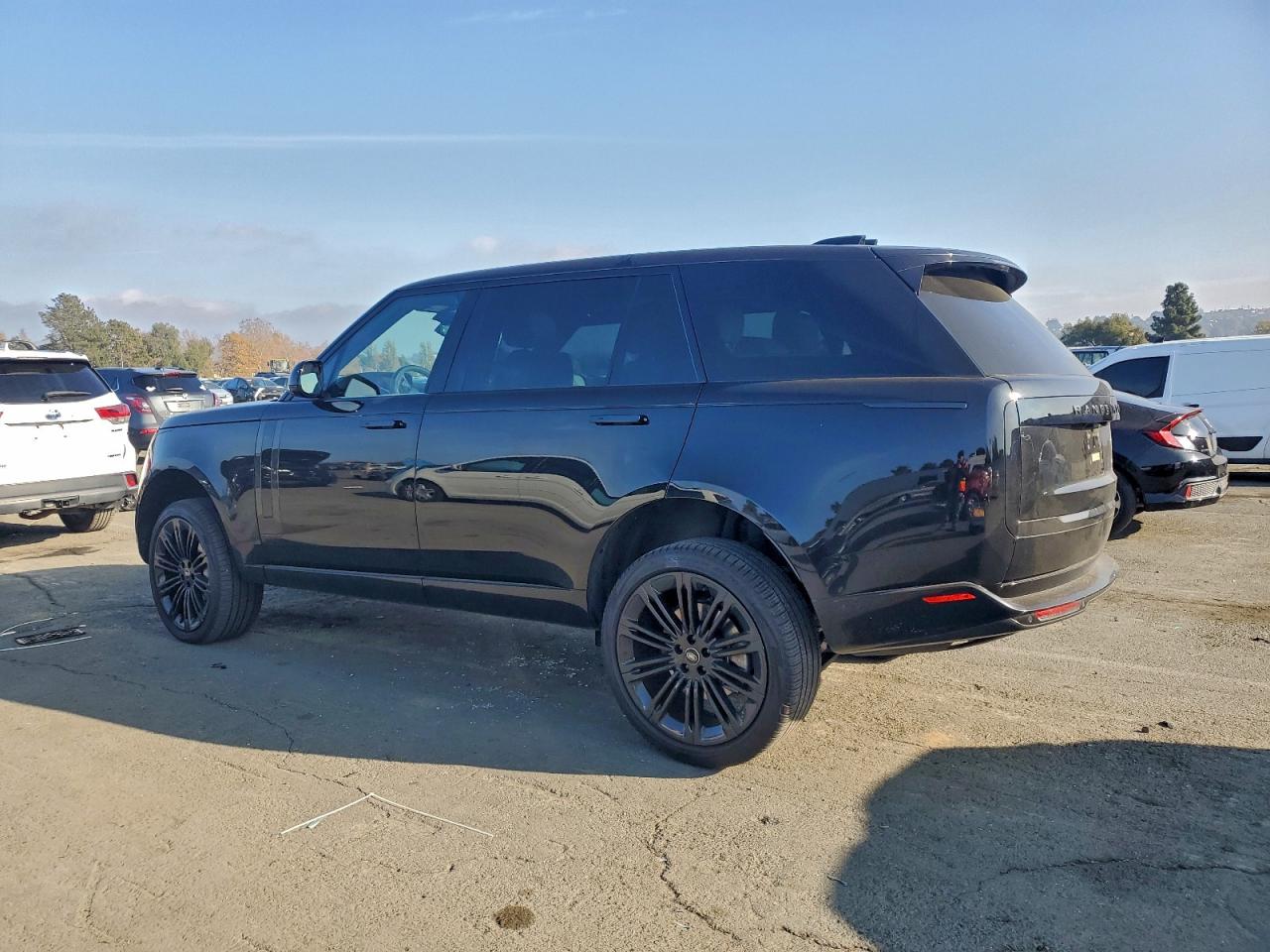 2024 LAND ROVER RANGE ROVER SE photo 2