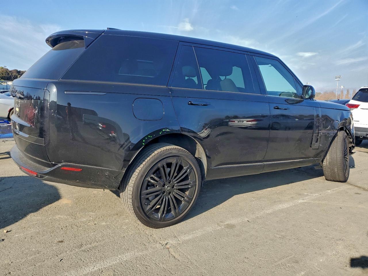2024 LAND ROVER RANGE ROVER SE photo 3