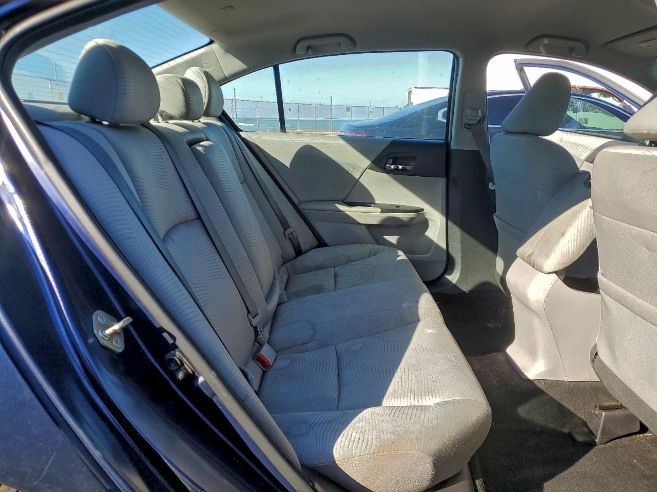 2015 HONDA ACCORD LX photo 19