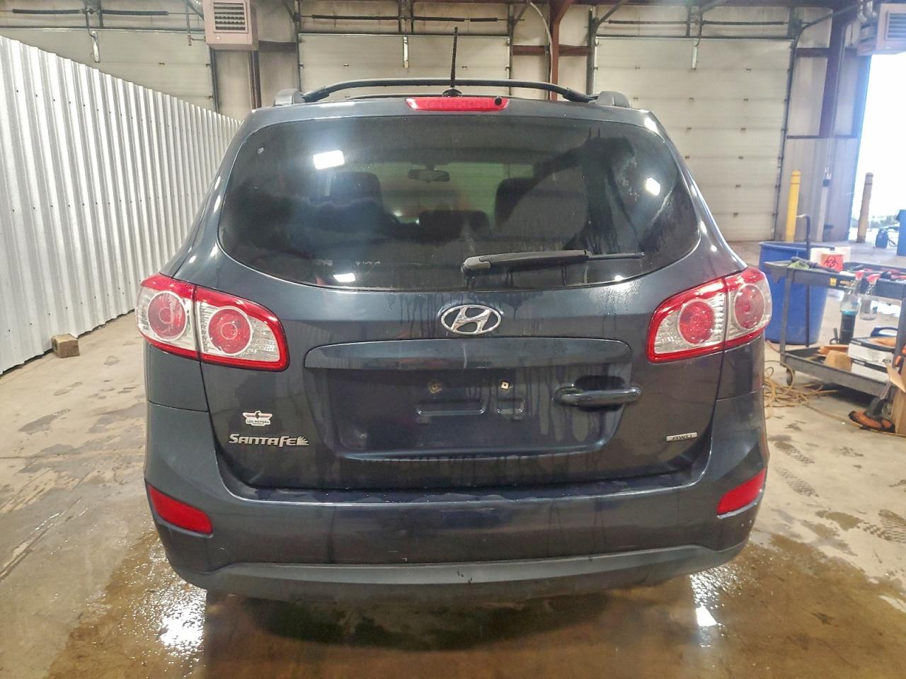 2012 HYUNDAI SANTA FE GLS photo 11