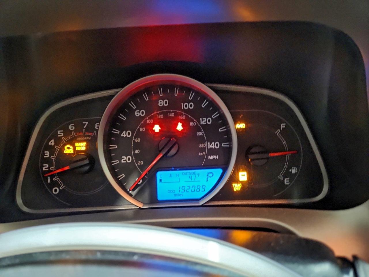 2013 TOYOTA RAV4 XLE photo 9