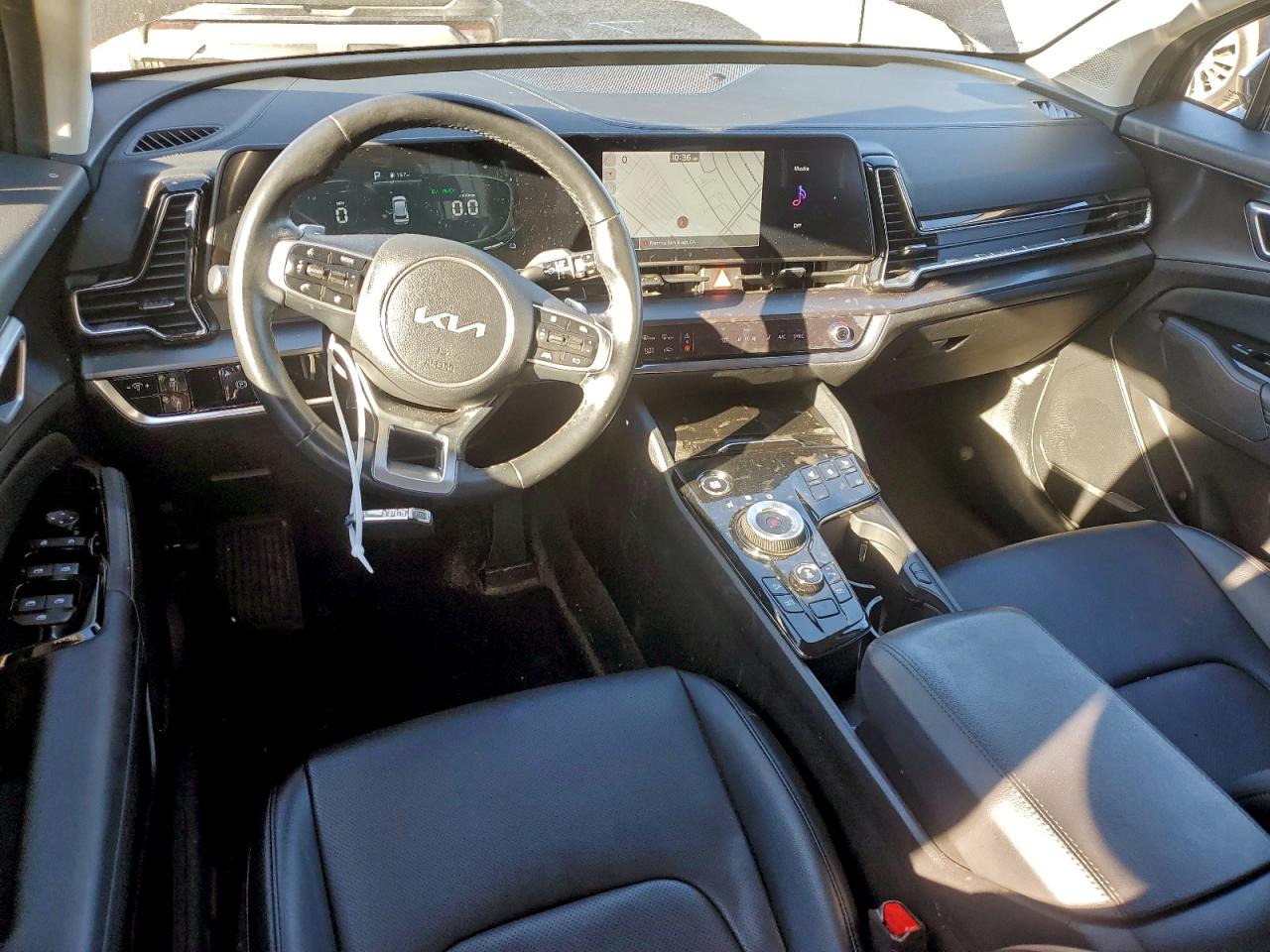 2023 KIA SPORTAGE EX photo 8