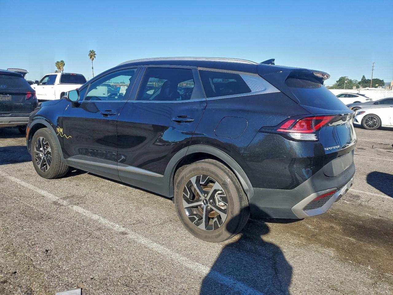 2023 KIA SPORTAGE EX photo 2