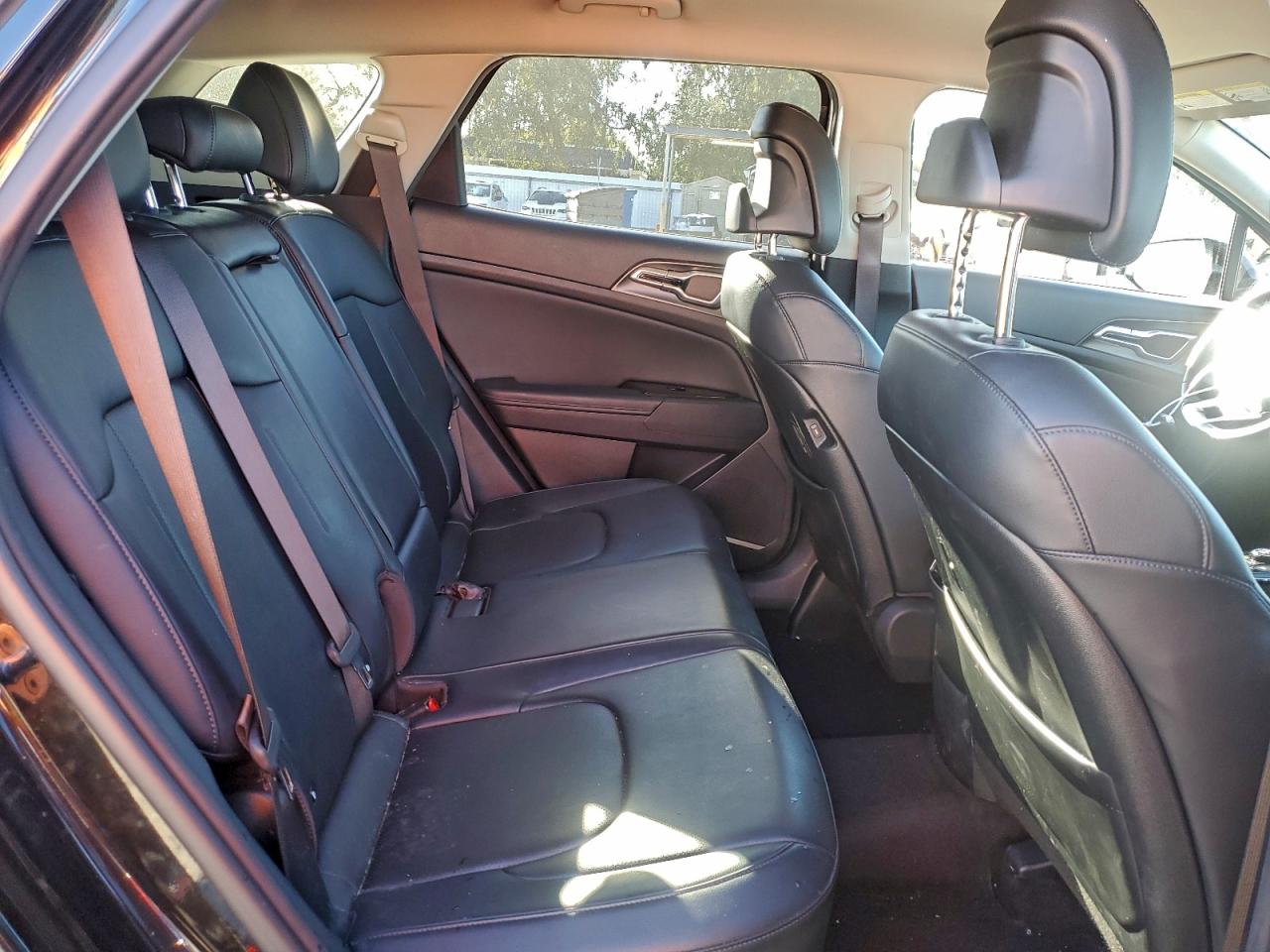 2023 KIA SPORTAGE EX photo 11