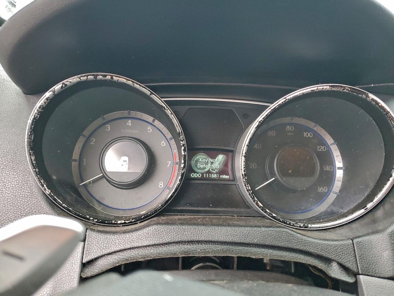 2013 HYUNDAI SONATA SE photo 9