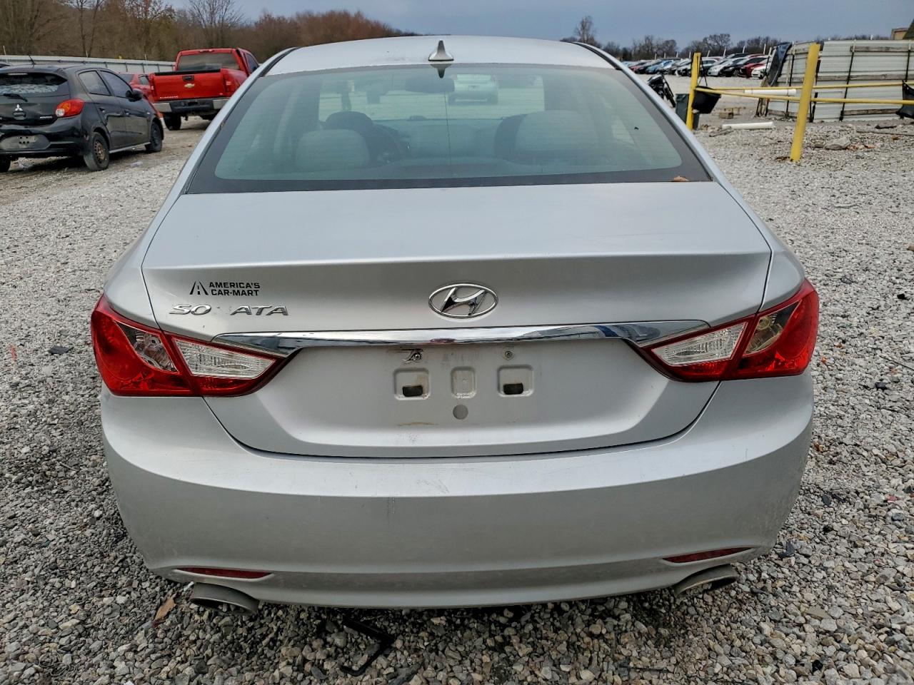 2013 HYUNDAI SONATA SE photo 6