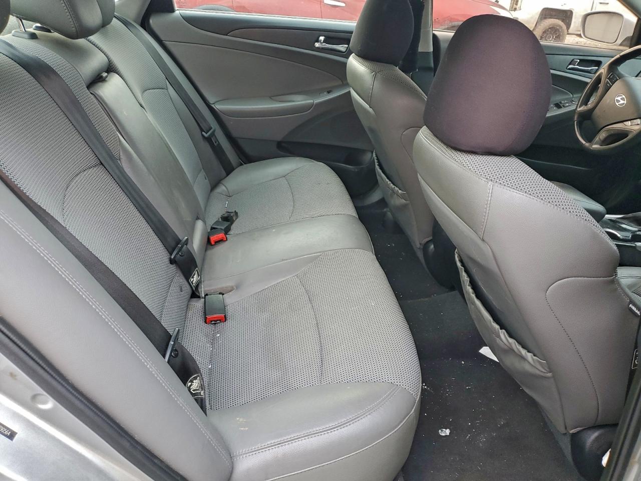 2013 HYUNDAI SONATA SE photo 10