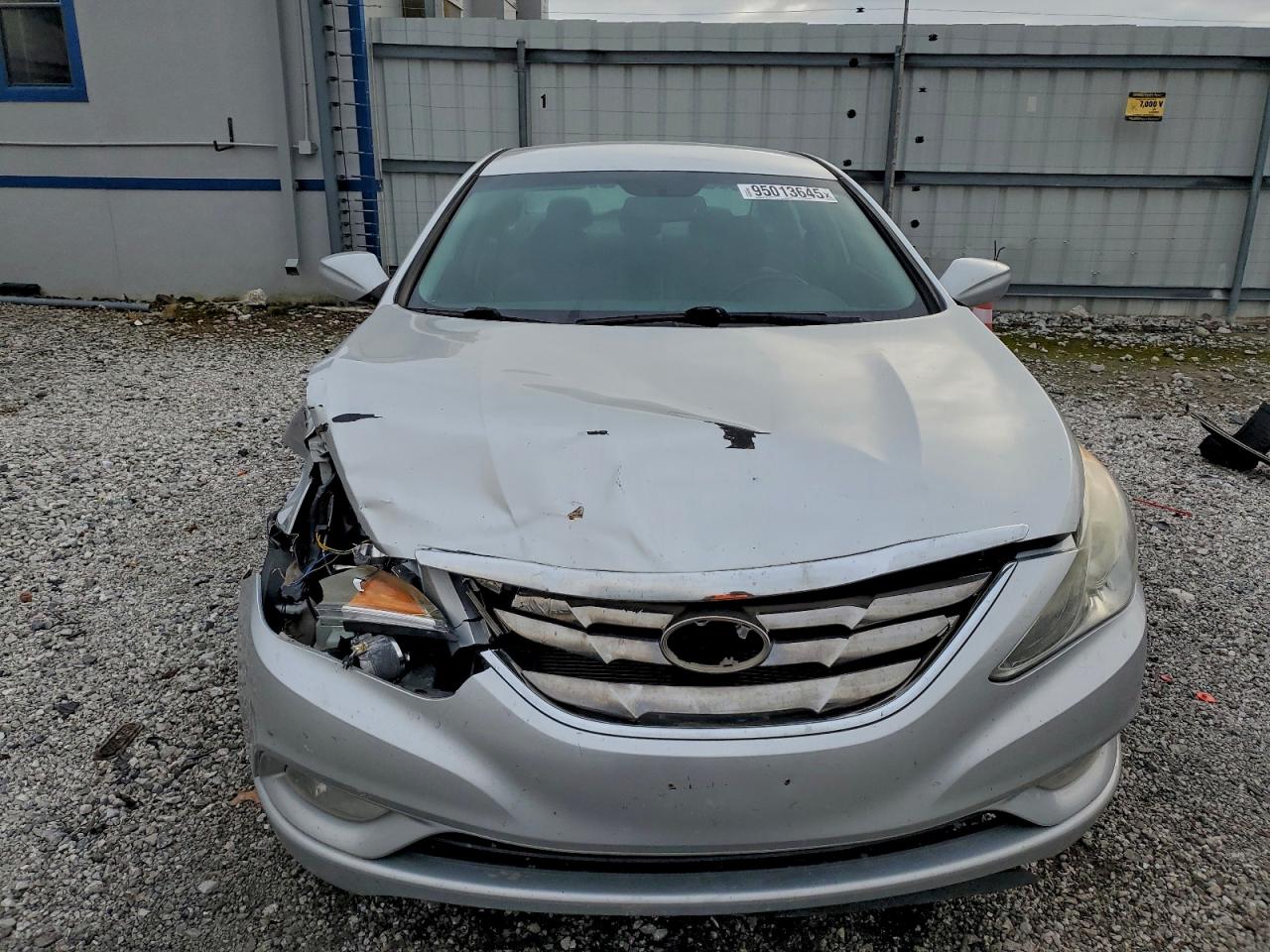 2013 HYUNDAI SONATA SE photo 5