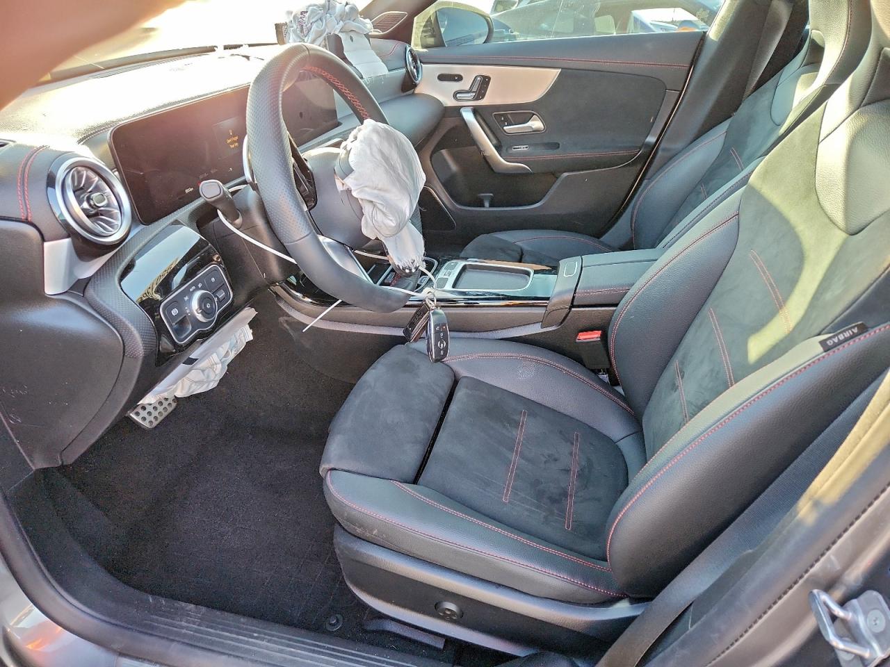 2025 MERCEDES-BENZ CLA 250 photo 7