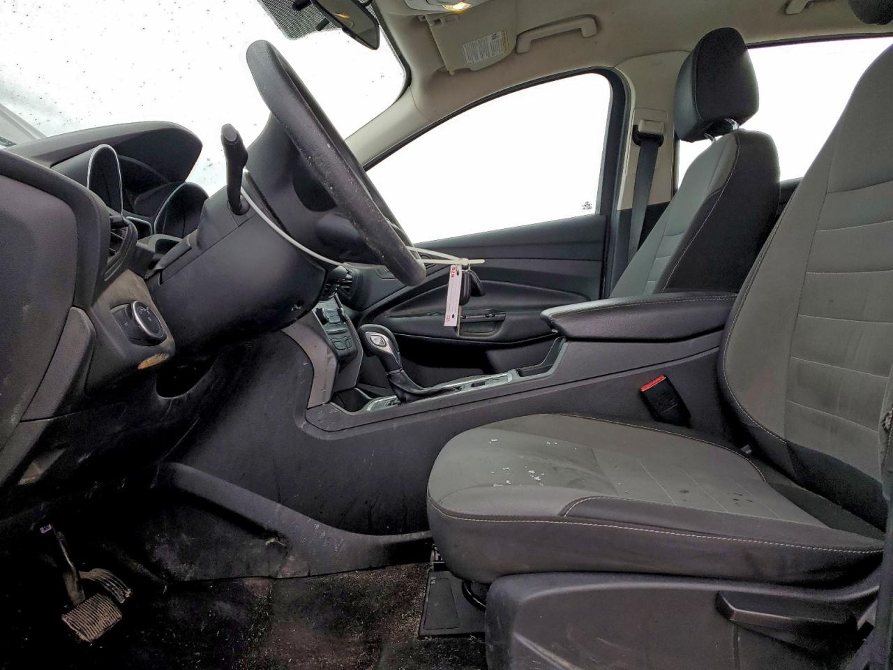 2017 FORD ESCAPE S photo 13