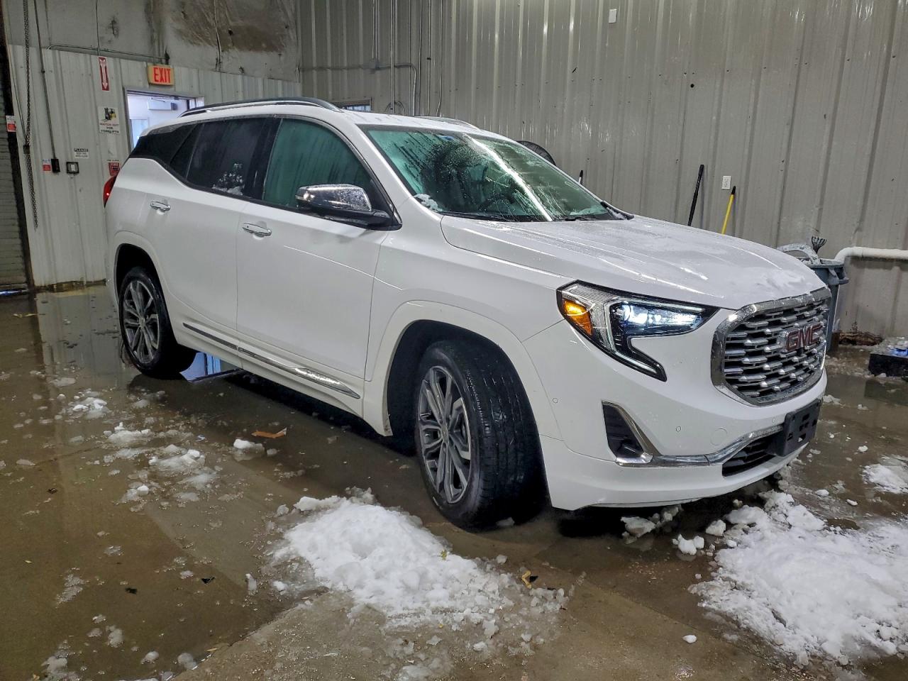 2020 GMC TERRAIN DENALI photo 7