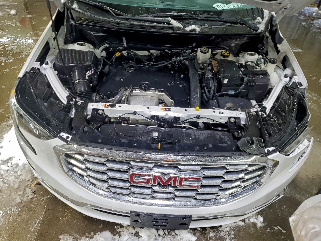 2020 GMC TERRAIN DENALI photo 21