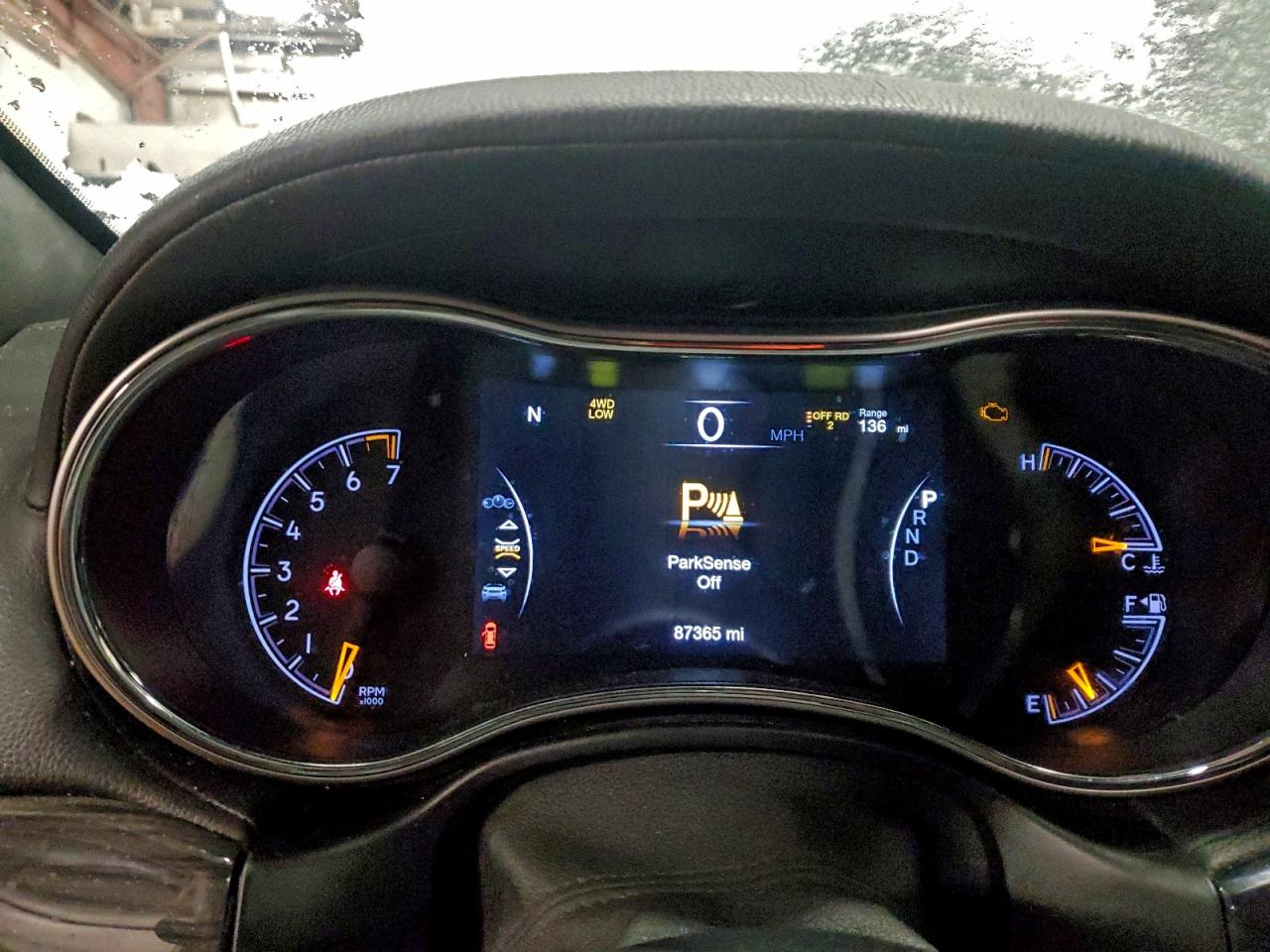 2019 JEEP GRAND CHEROKEE OVERLAND photo 9