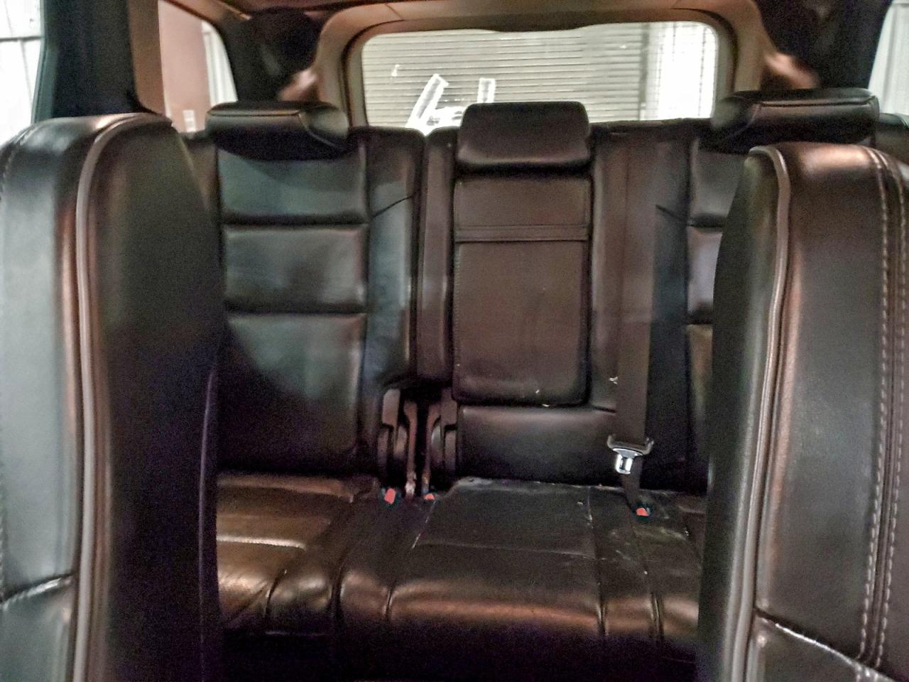 2019 JEEP GRAND CHEROKEE OVERLAND photo 10