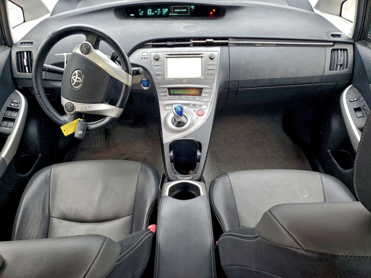 2012 TOYOTA PRIUS photo 8