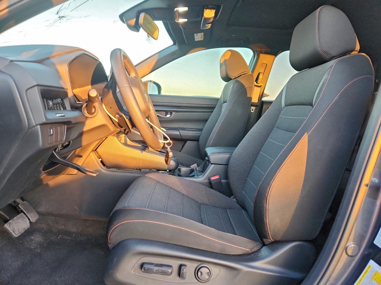 2025 HONDA CR-V SPORT photo 7