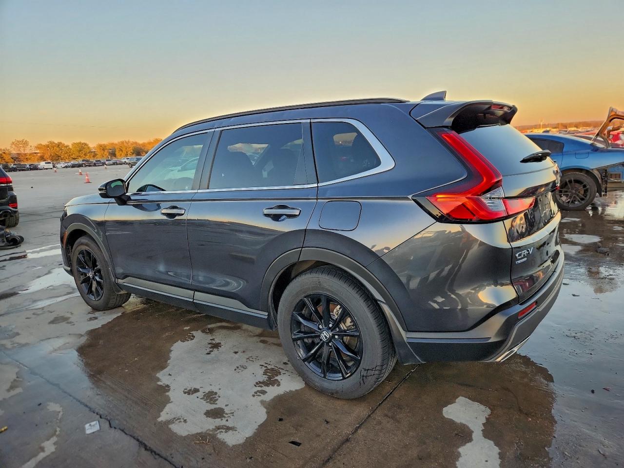 2025 HONDA CR-V SPORT photo 2