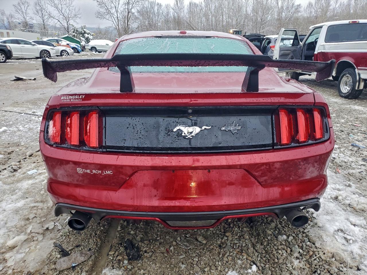 2017 FORD MUSTANG photo 16