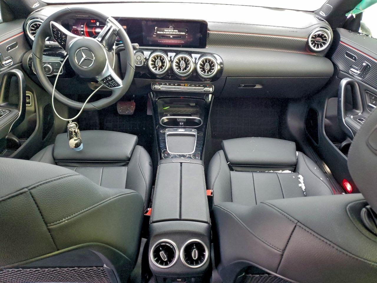 2025 MERCEDES-BENZ CLA 250 4MATIC photo 8