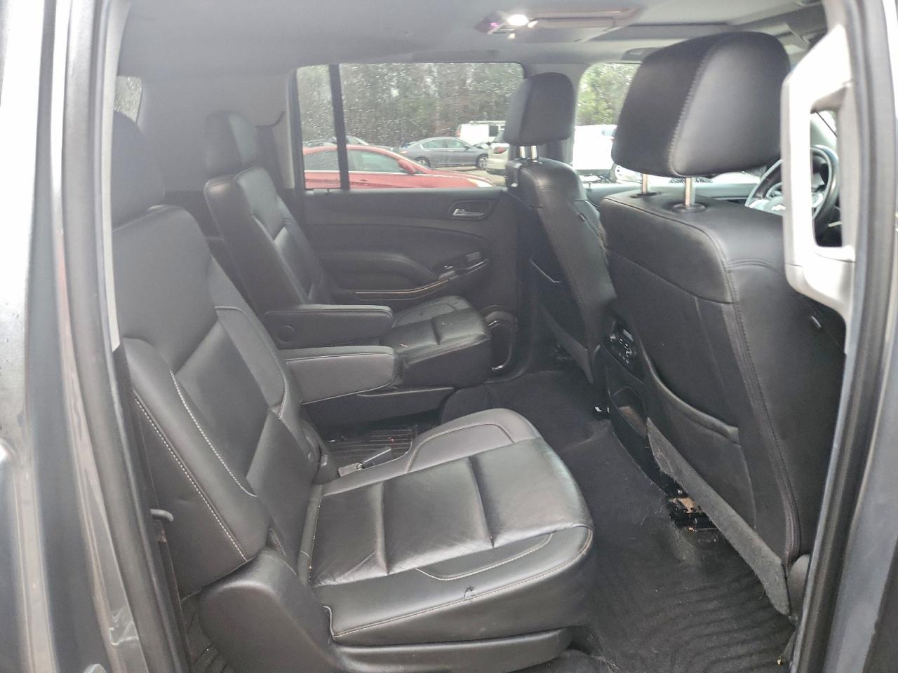 2018 CHEVROLET SUBURBAN K1500 LT photo 10