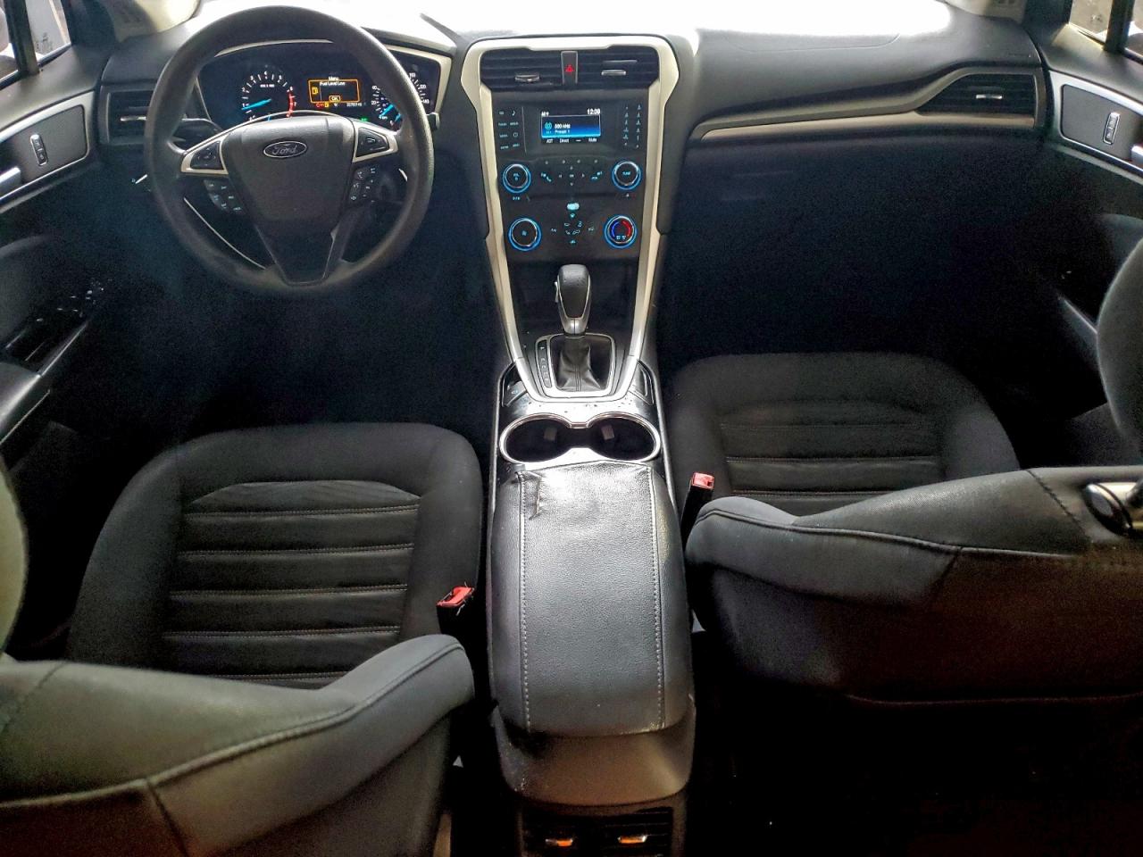 2016 FORD FUSION SE photo 15