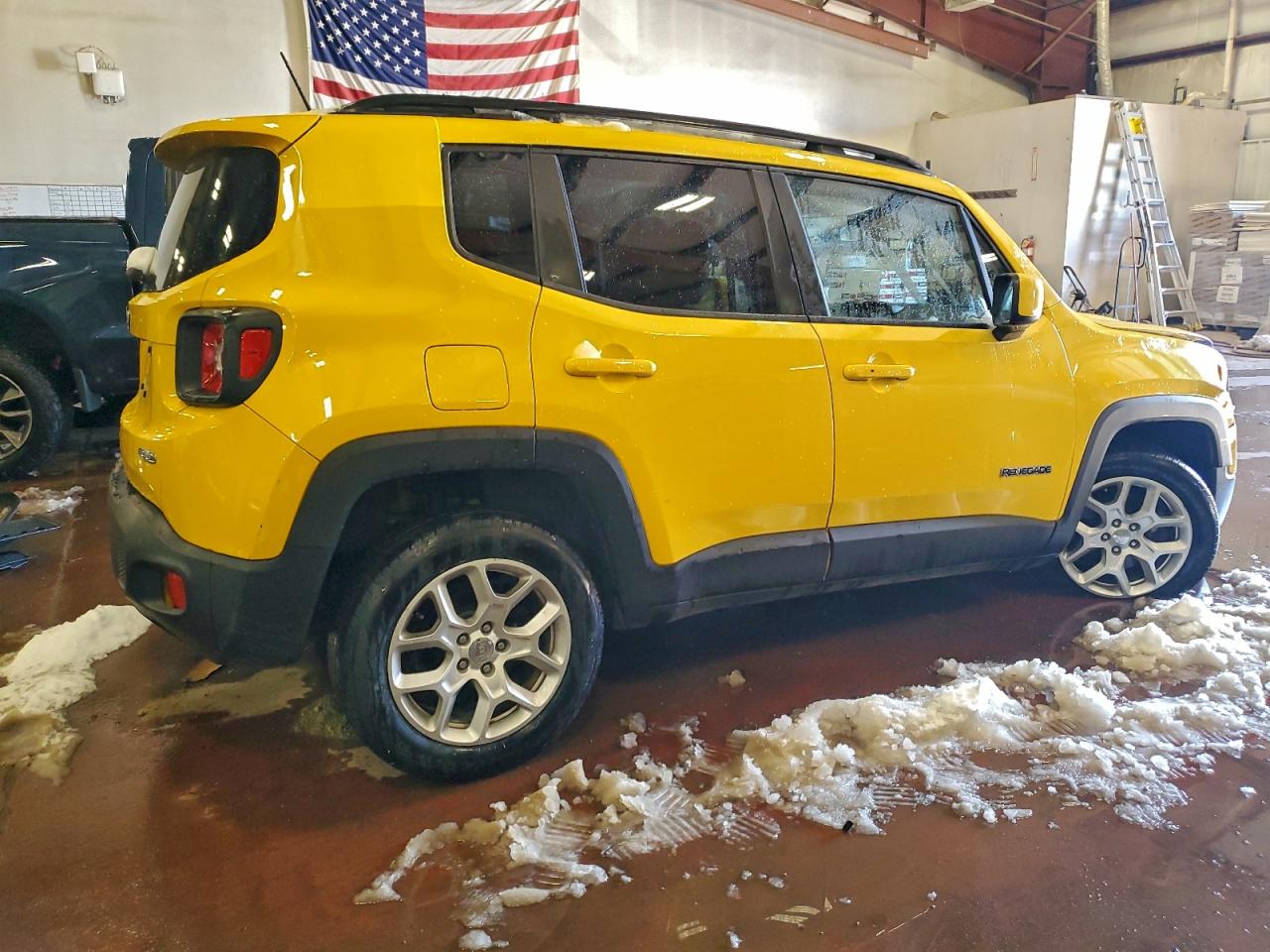 2017 JEEP RENEGADE LATITUDE photo 5
