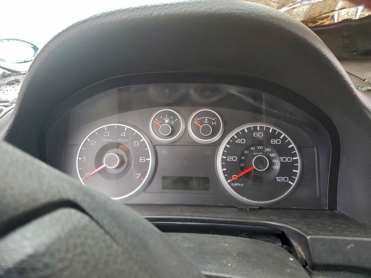 2007 FORD FUSION SE photo 9