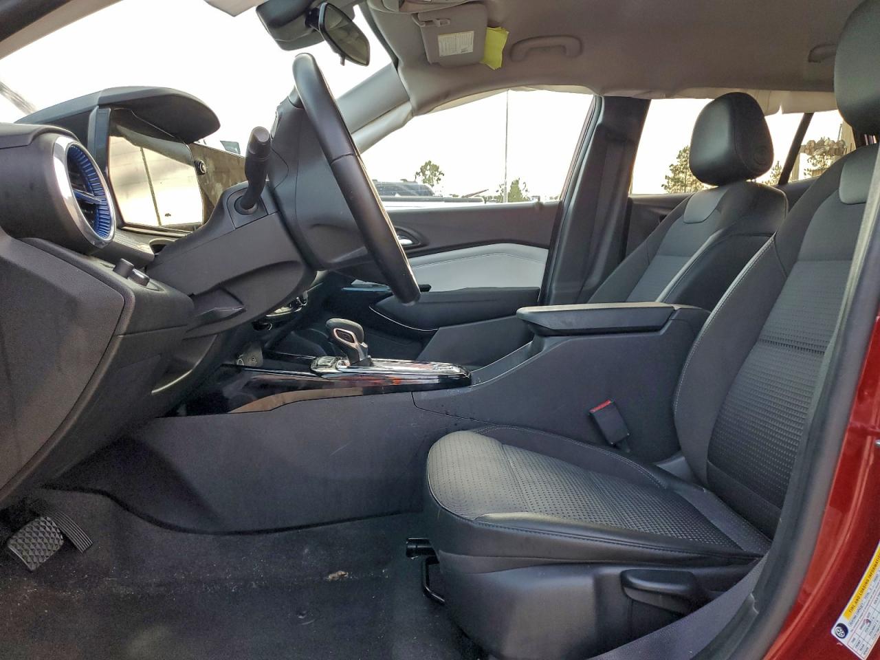 2025 CHEVROLET TRAX photo 13