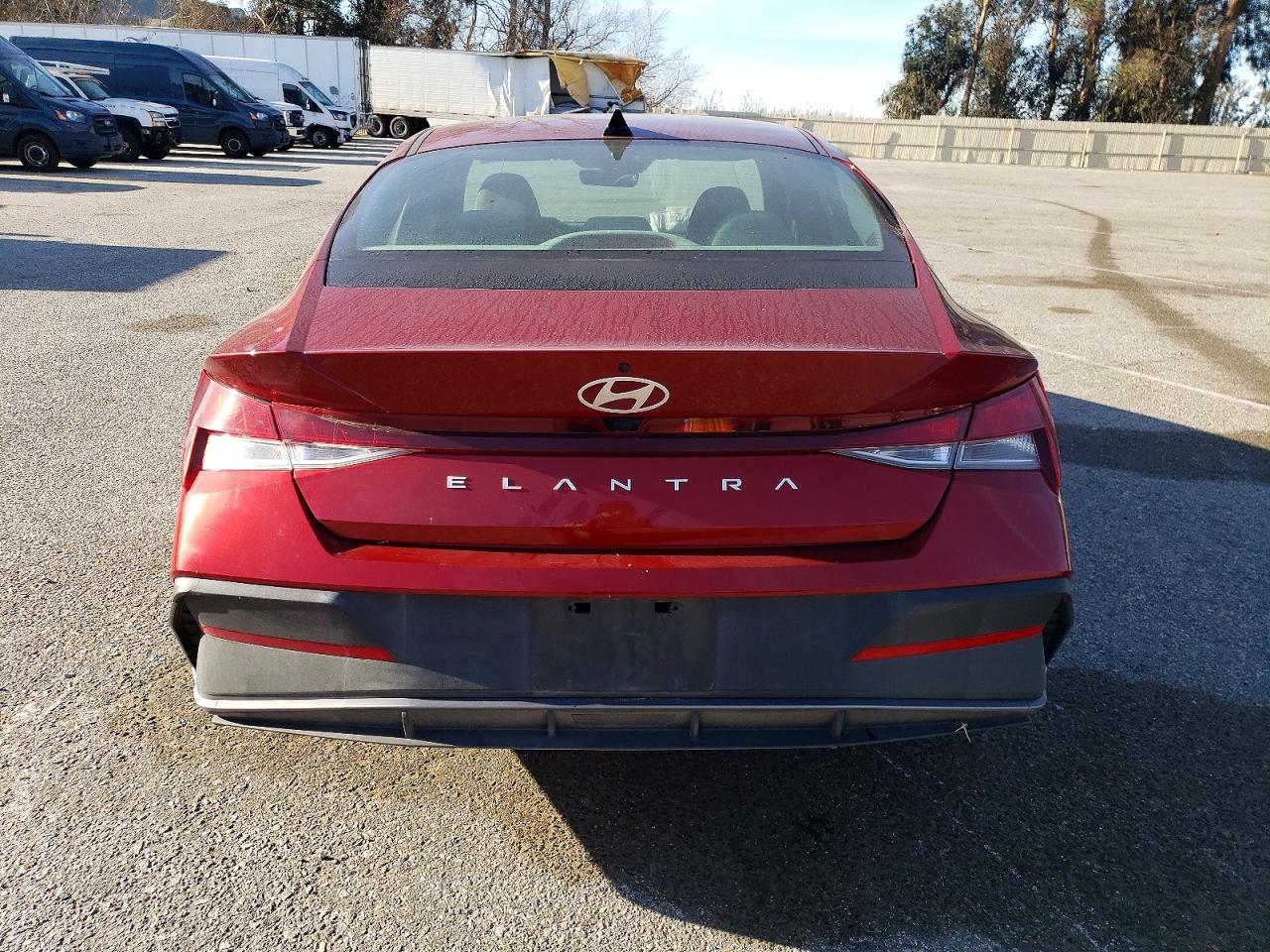 2024 HYUNDAI ELANTRA SEL photo 6