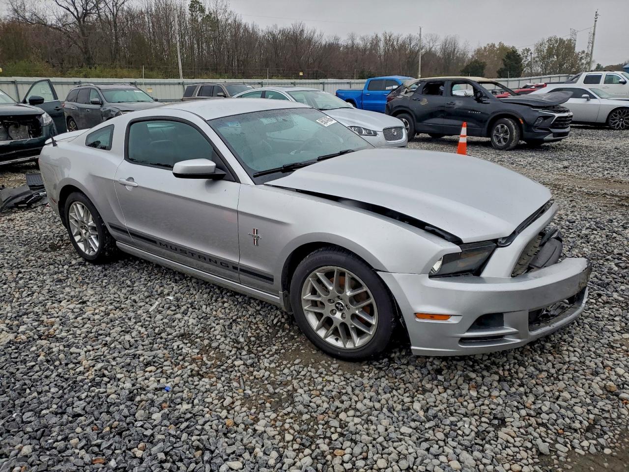 2014 FORD MUSTANG photo 4