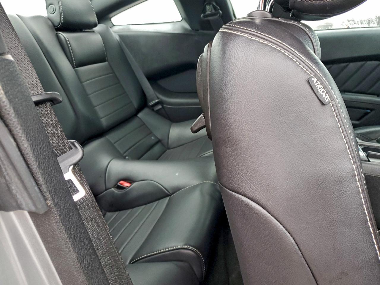 2014 FORD MUSTANG photo 10