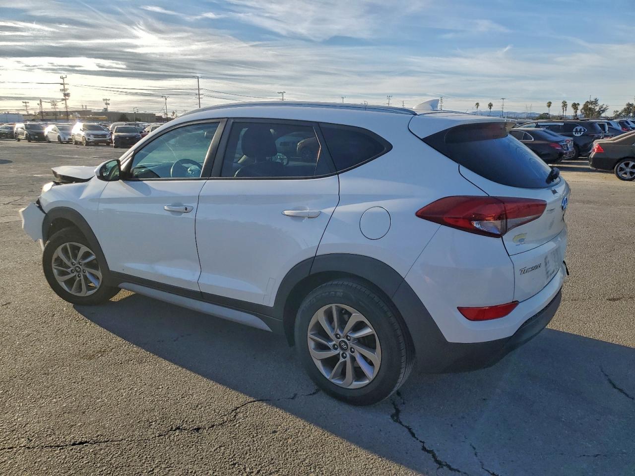 2018 HYUNDAI TUCSON SEL photo 3